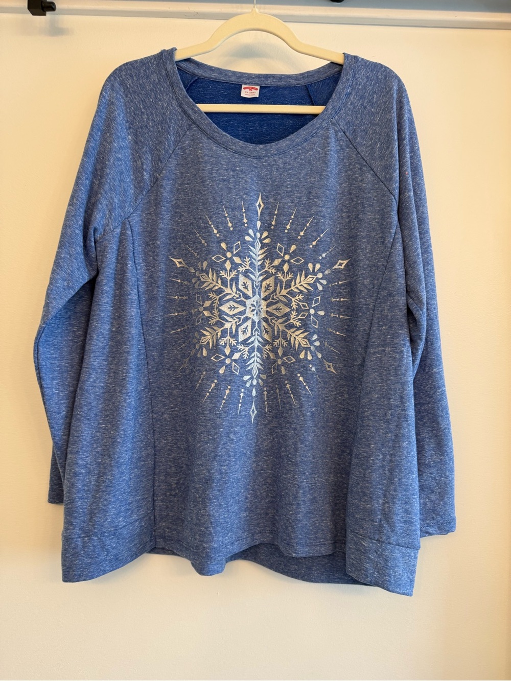 Holiday Time Blue Long-Sleeve Snowflake Pullover